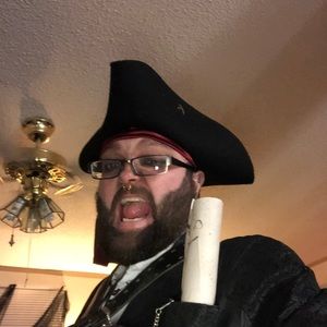 Meet your Posher, Tilton